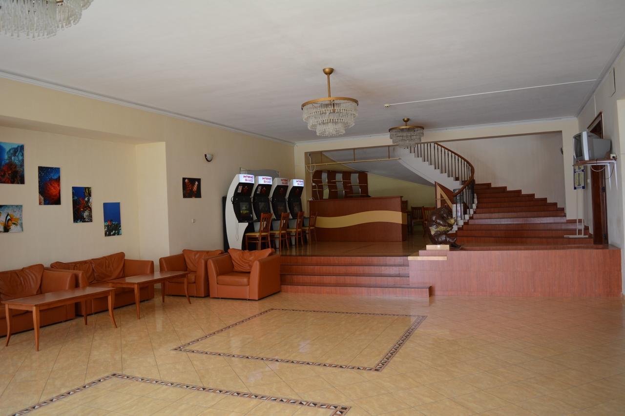 Chaika Hotel Sveti Konstantin Buitenkant foto